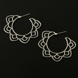 Women Hollow Out Flower Stud Earrings - Glefidiya